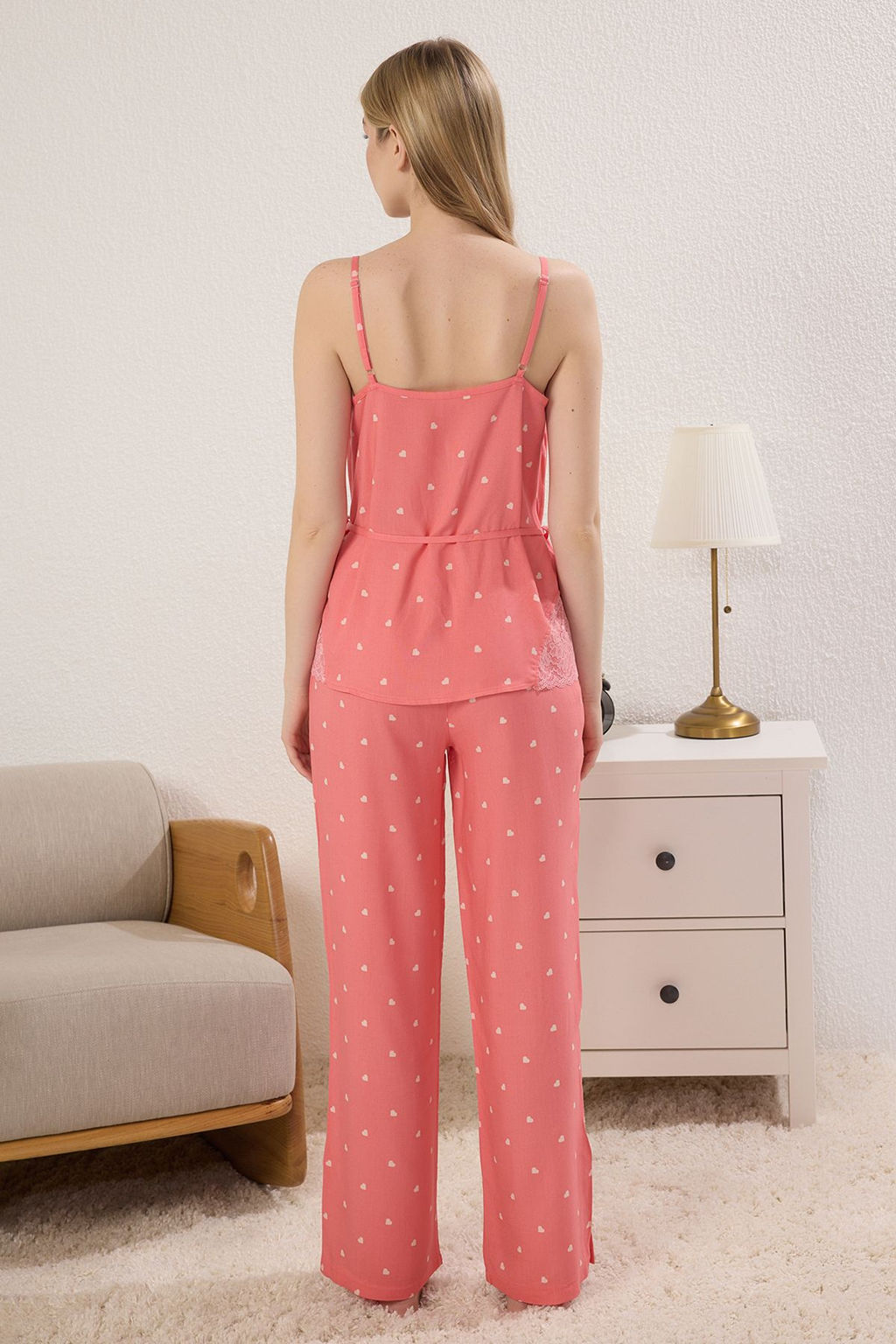 Trendyolmilla Gul Kurusu Kalpli Dantel ve Baglama Detayl? Dokuma Pijama Tak?m? THMSS25PT00125 фото 5