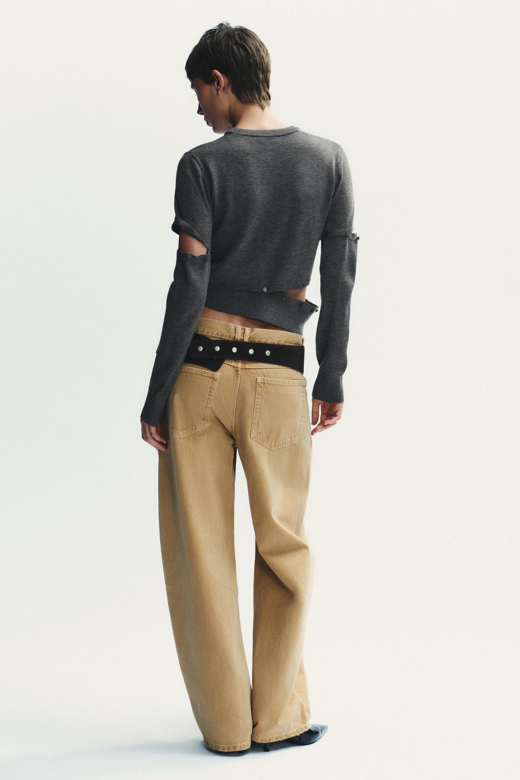 KNITTED SWEATER WITH DETACHABLE BUTTONS - Zara фото 6