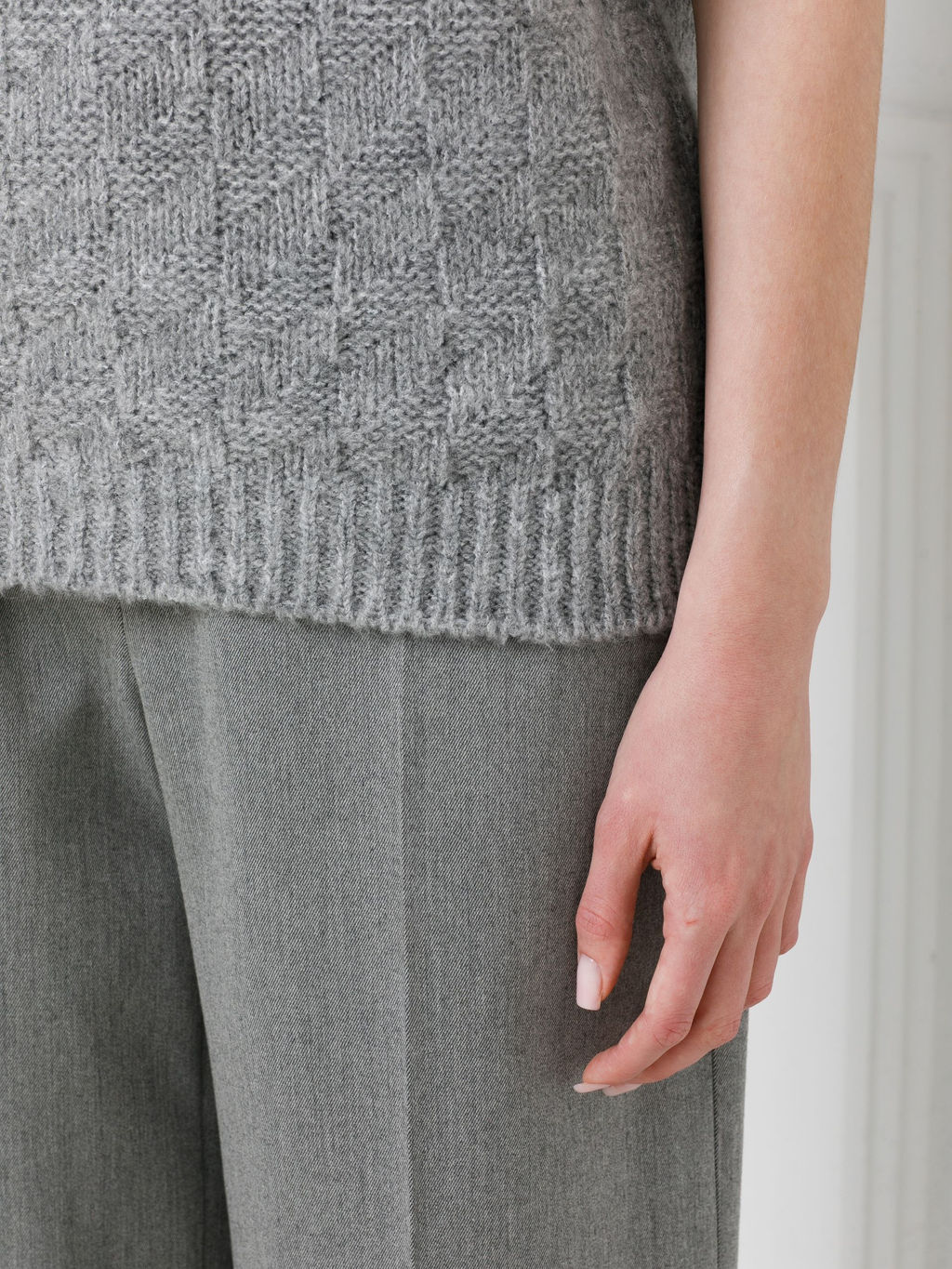 Блузка вязаная