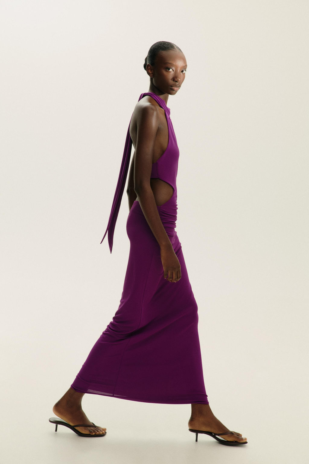 GATHERED HALTER LONG DRESS - Zara фото 7