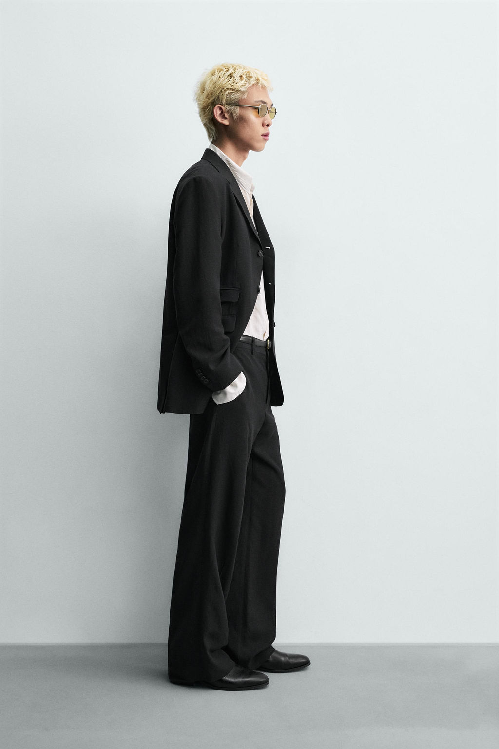 BLAZER TRAJE RELAXED FIT VISCOSA - LINO / Negro - Zara фото 4