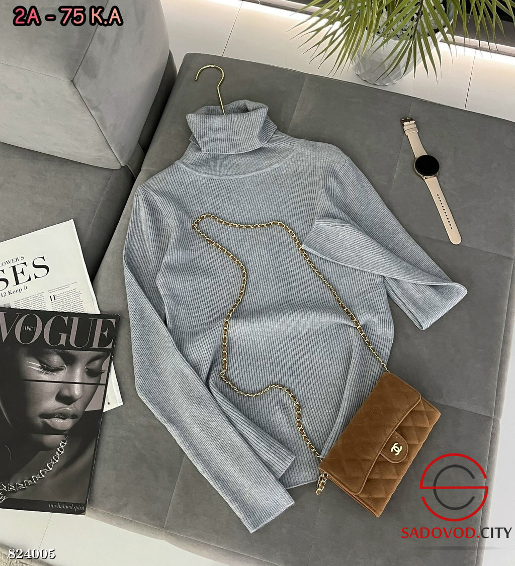 Водолазки в рубчик однотонная