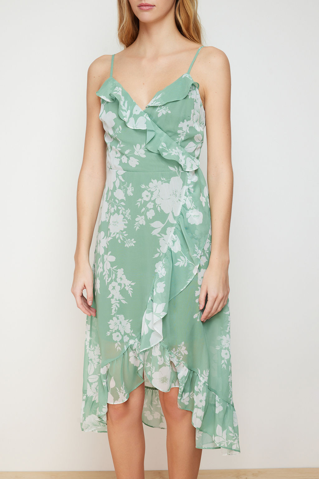 Yesil Cicek Kruvaze Midi Sifon Astarl? Dokuma Elbise TWOSS19EL0375