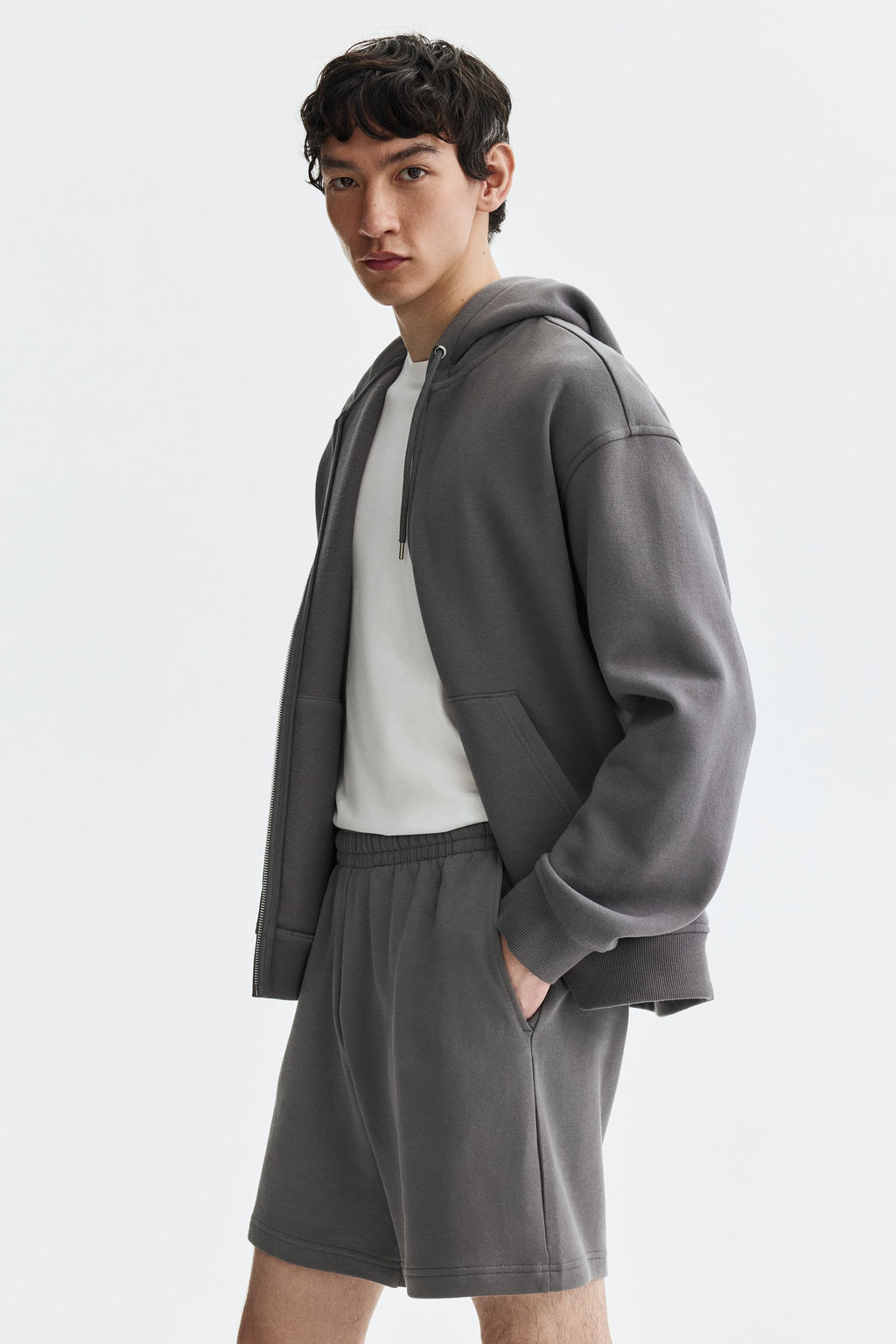 Pantal?n corto en sudadera Regular Fit - H&m фото 8