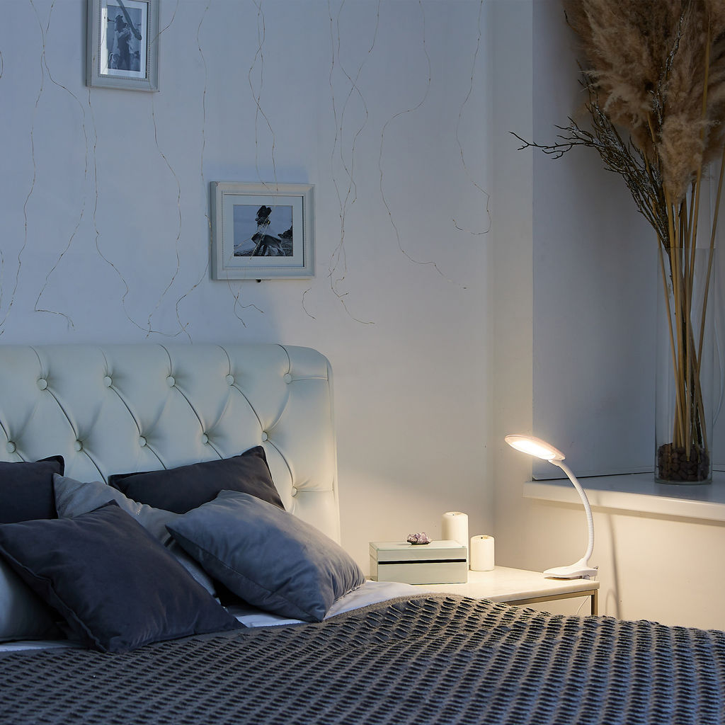 TLD-546 White/LED/350Lm/4500K Светильник настольный прищепка, 5W. Механический выключатель. Белый. ТМ Uniel