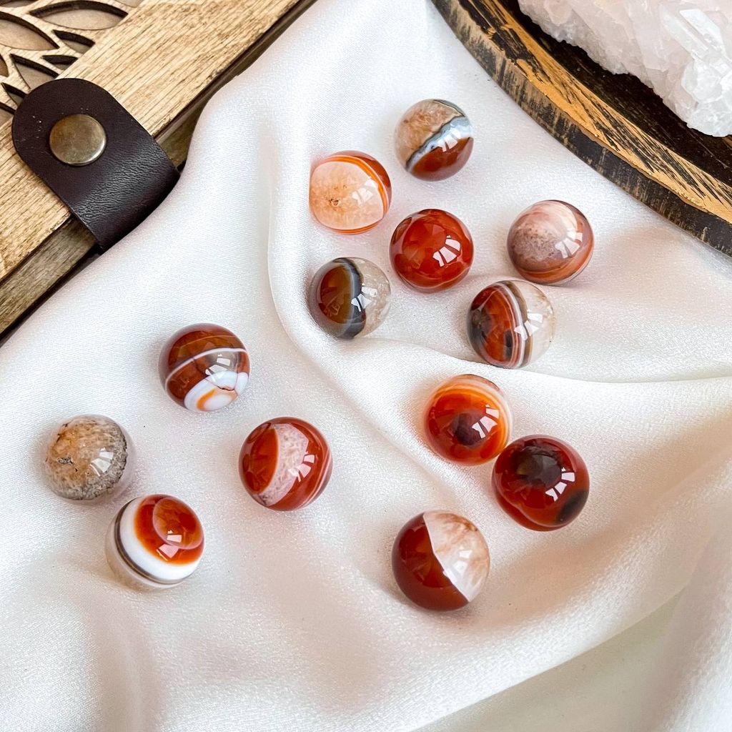 Шар из Агата