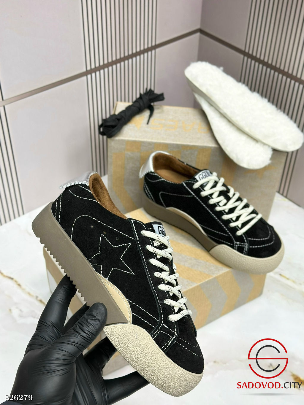 Кроссовки женские весенние