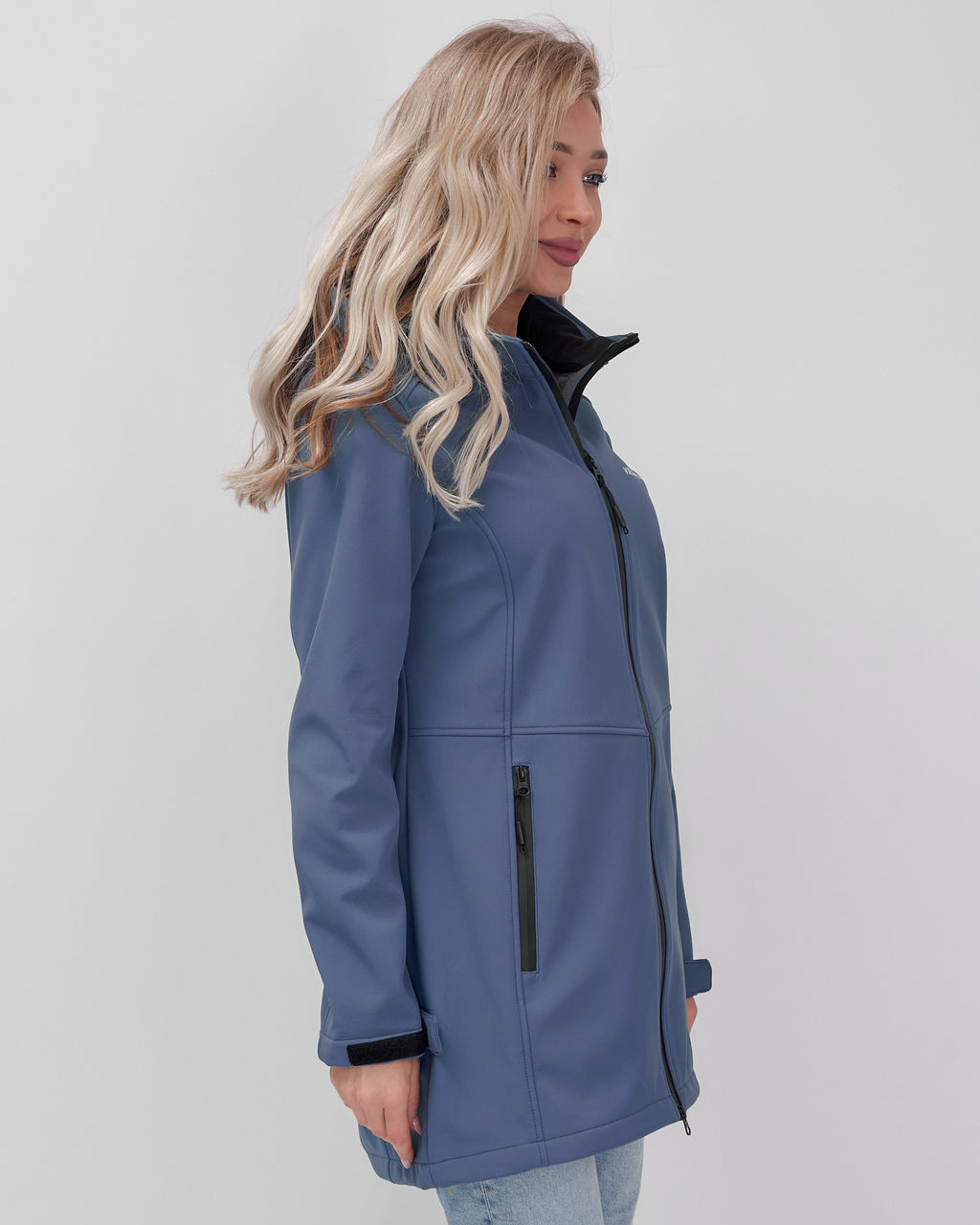 Парка спортивная женская с капюшоном softshell синего цвета 9568S - Mtforce фото 45