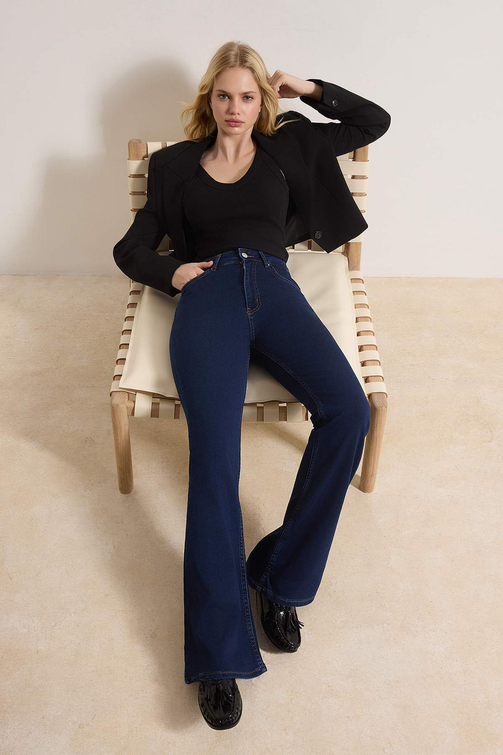 Siyah Yuksek Bel Flare Yumusak Ekstra Esneyen Orme Kot/Jeans TWOSS26JE00091 - Trendyolmilla фото 11