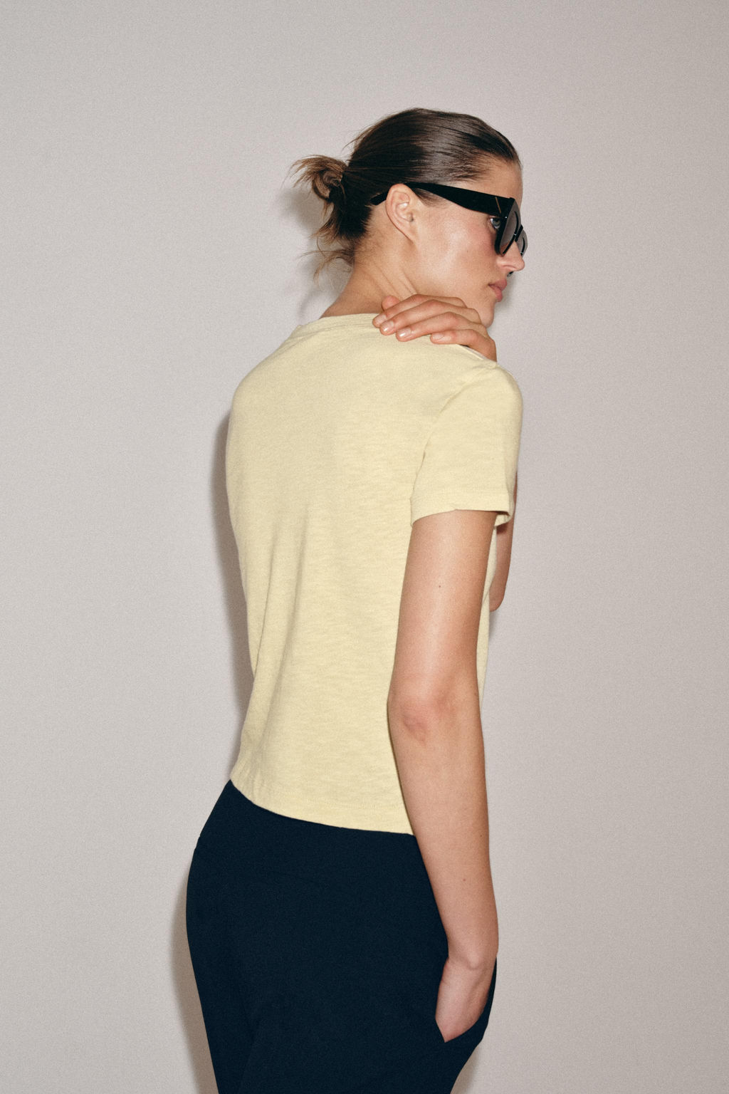 CAMISETA ALGOD?N FLAM? / Amarillo pastel - Zara фото 3