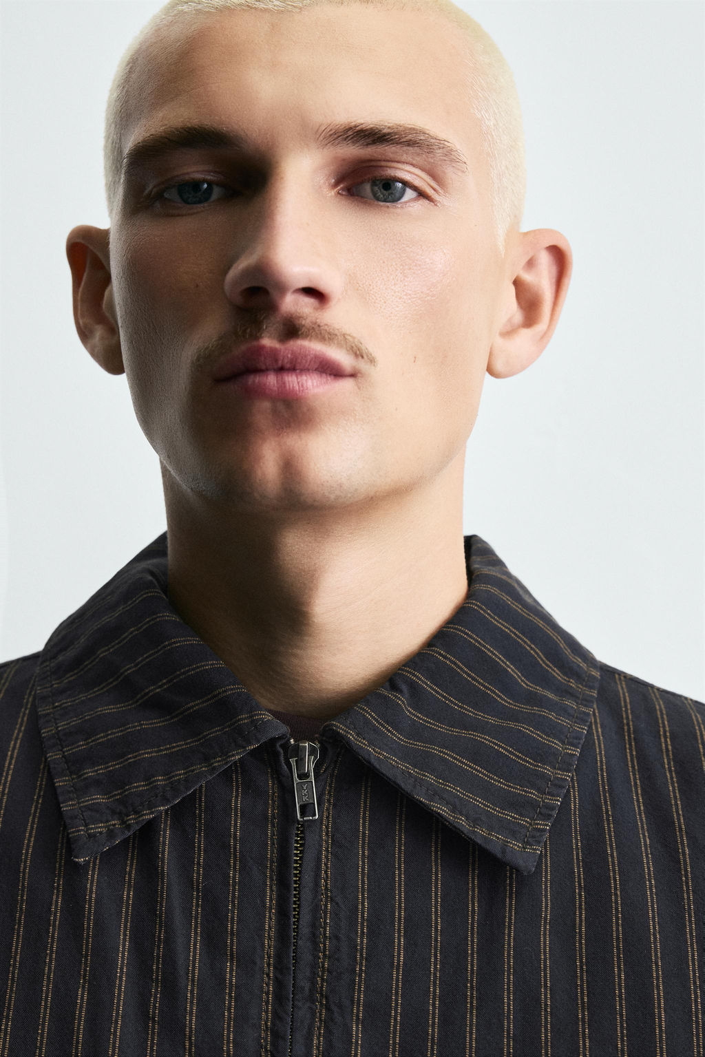 STRIPED CROPPED FIT JACKET - Zara фото 6