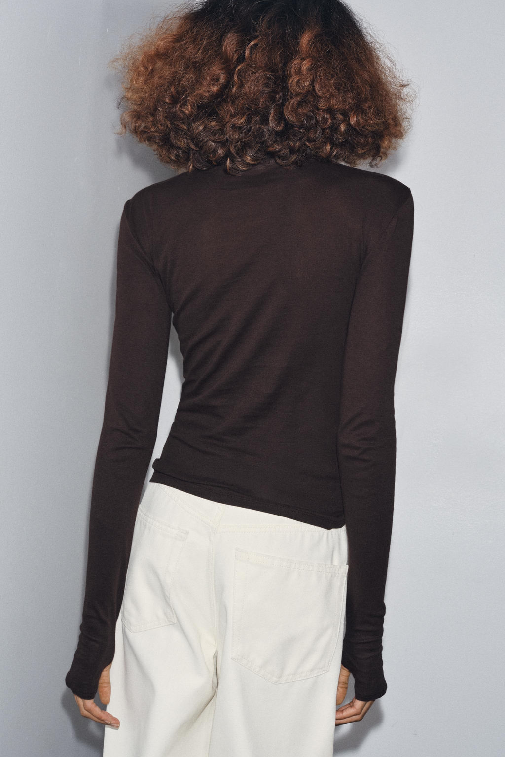 SLIM FIT HIGH NECK T-SHIRT - Zara фото 3