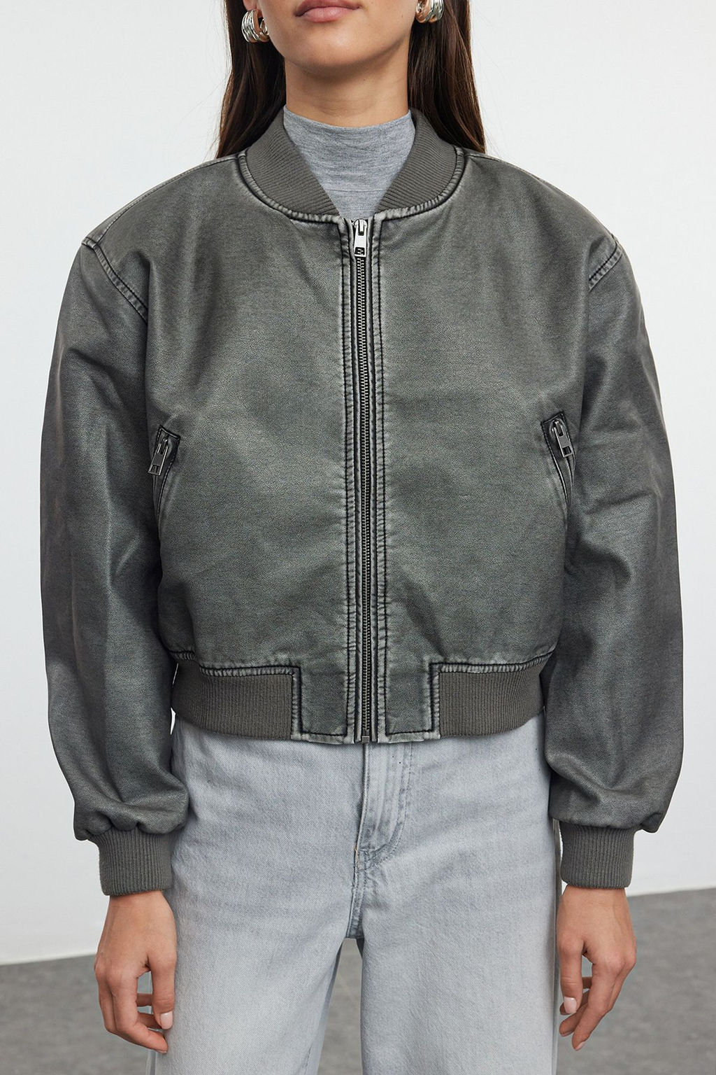Antrasit Eskitme Detayl_ Suni Deri Bomber Ceket Mont TWOAW24MO00278 - Trendyolmilla фото 3