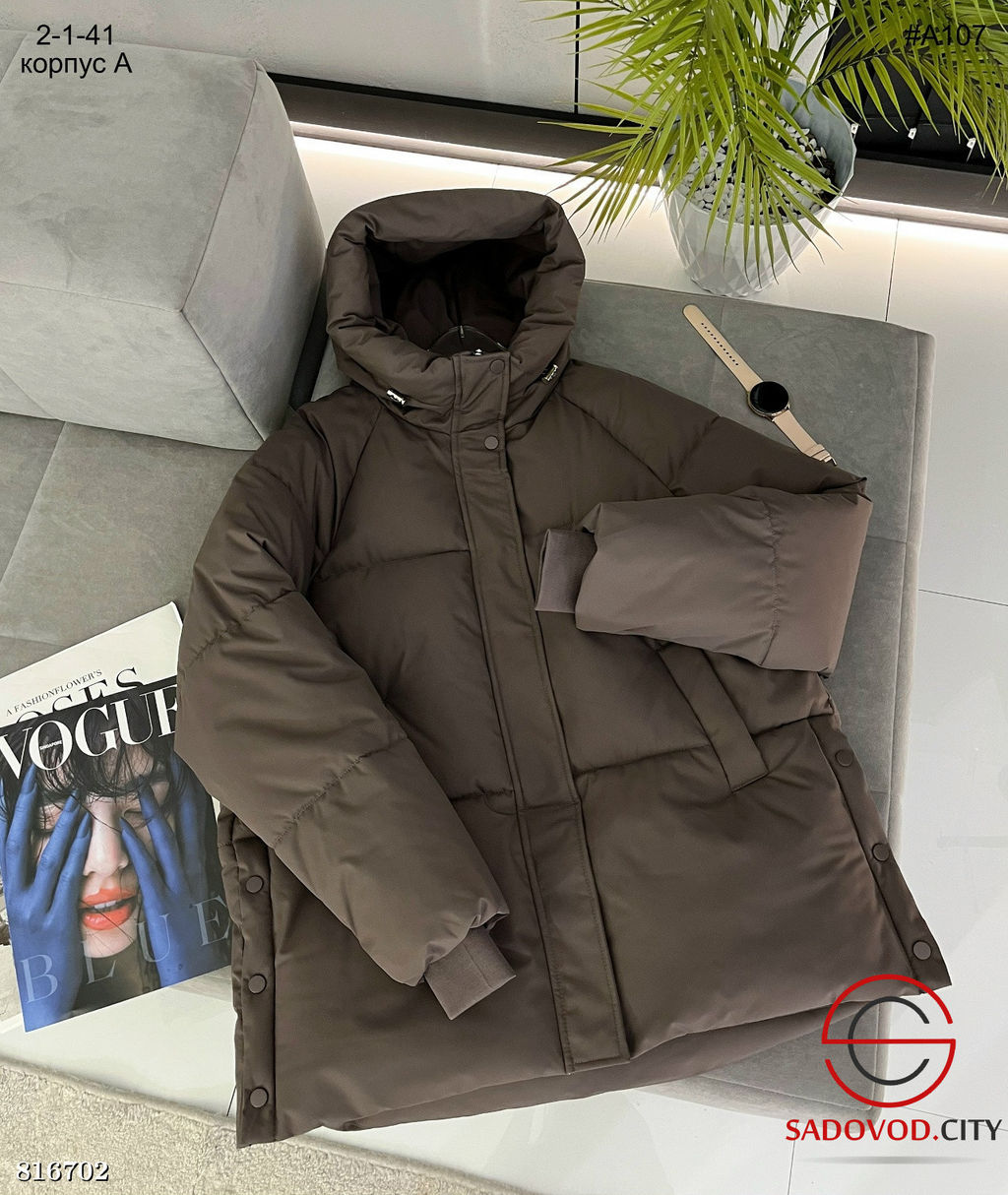 Зимняя женская дутая куртка с капюшоном