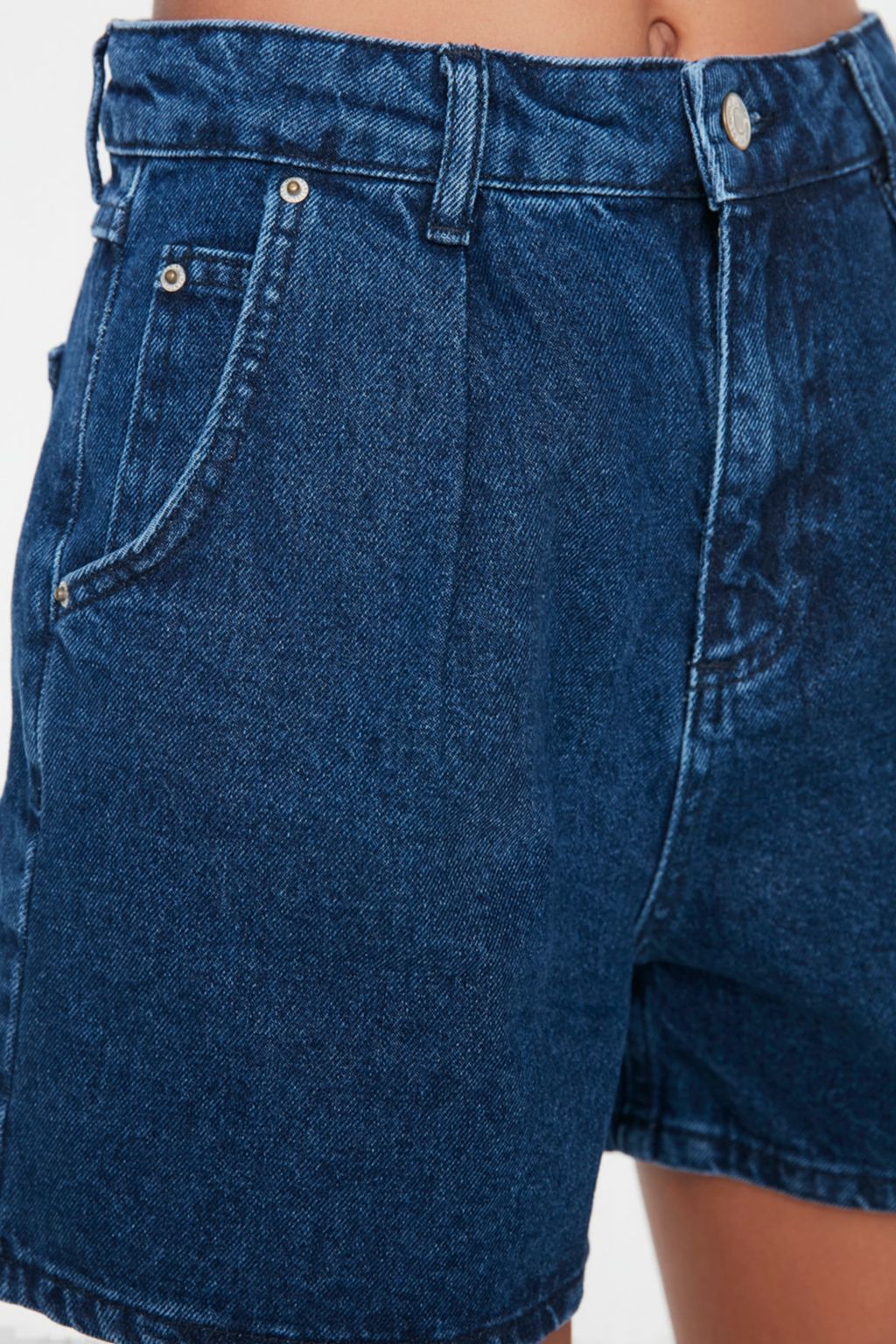 TRENDYOLMILLA Mavi More Sustainable Pileli Yuksek Bel Denim Sort TWOSS20SR0129 фото 17