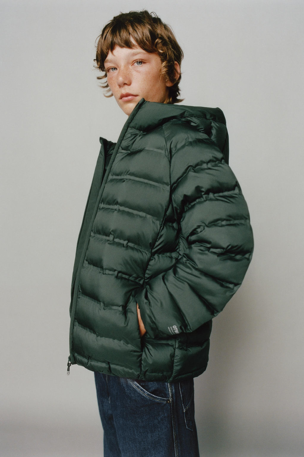 ULTRA-LIGHTWEIGHT WATER-REPELLENT HOODED JACKET - Zara фото 11