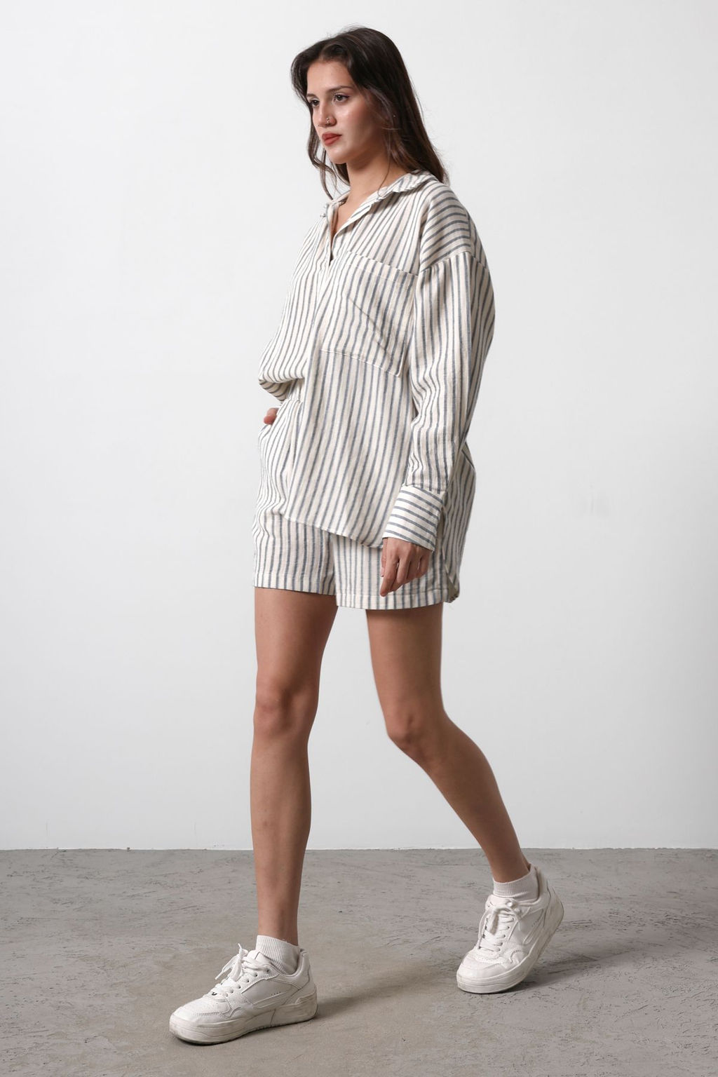 TRENDYOLMILLA Bej Beli Lastikli Cizgili Muslin Sort & Bermuda TWOSS25SR00039 фото 3