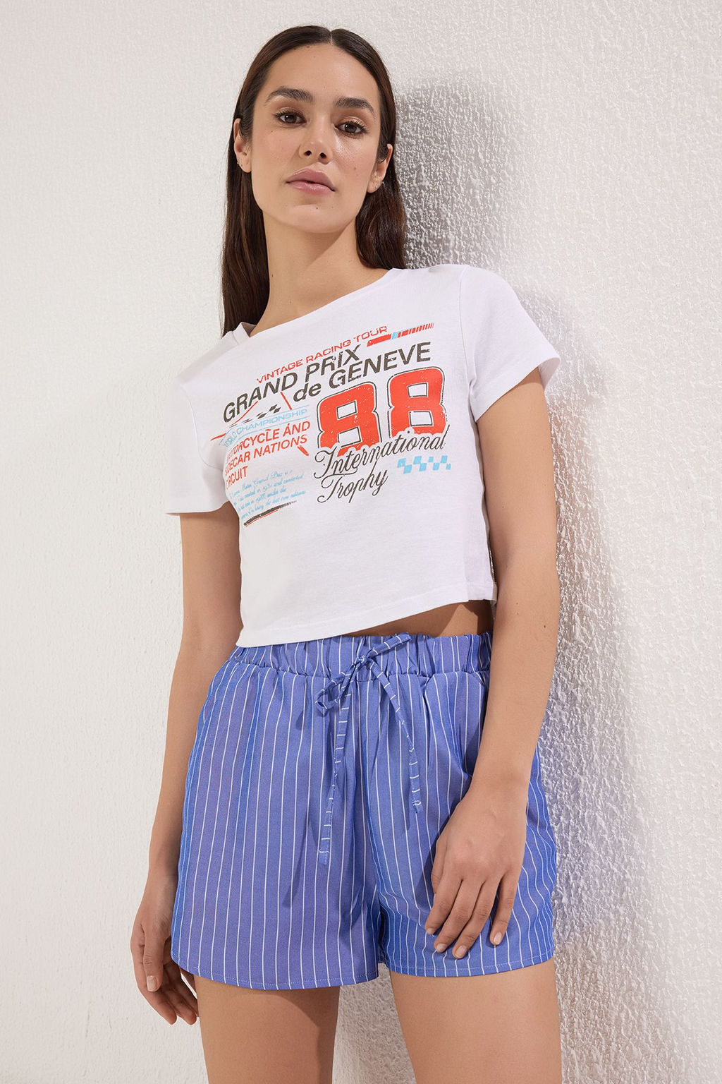 Mavi Y?rtmacl? Beli Lastikli Cizgili Mini Sort & Bermuda TWOSS25SR00033 - Trendyolmilla фото 3