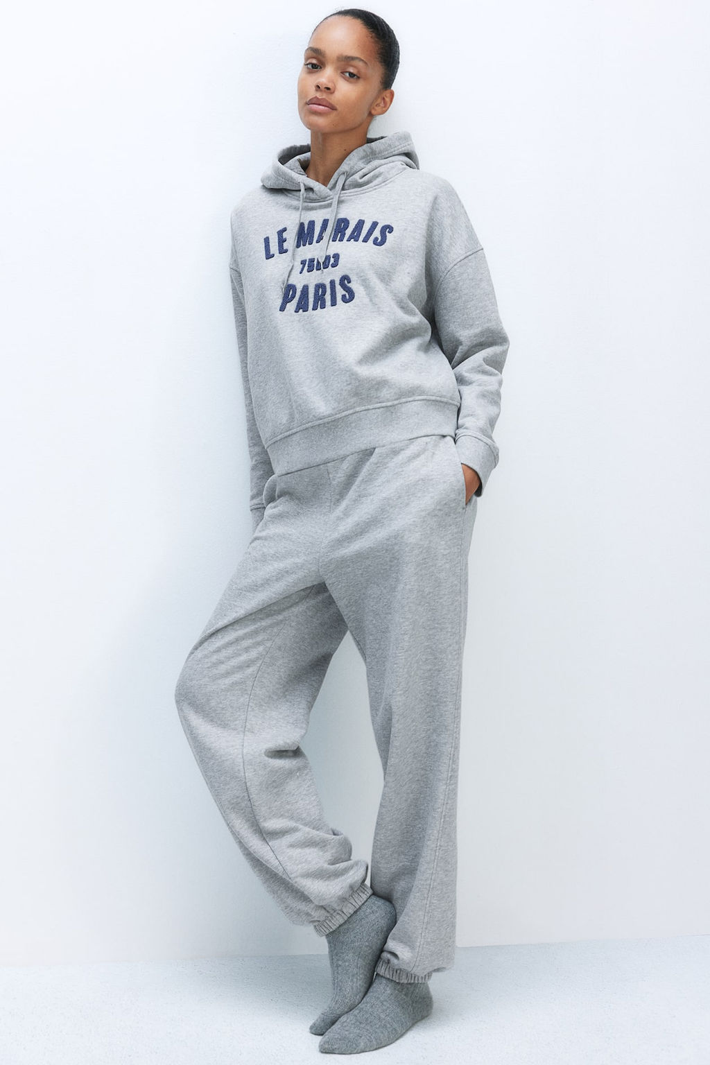 Sudadera con capucha y motivo de texto - H&m фото 2