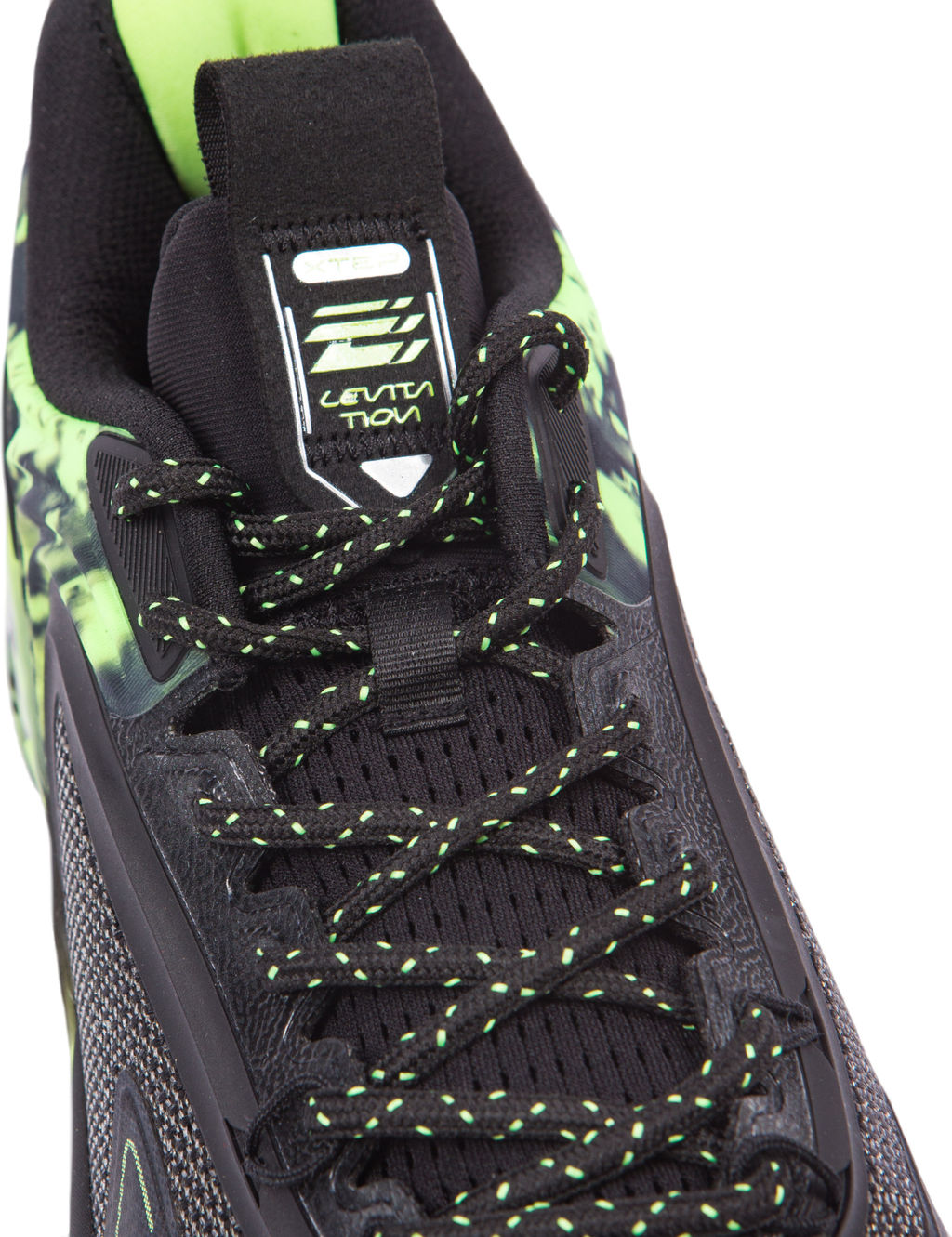 Кроссовки мужские