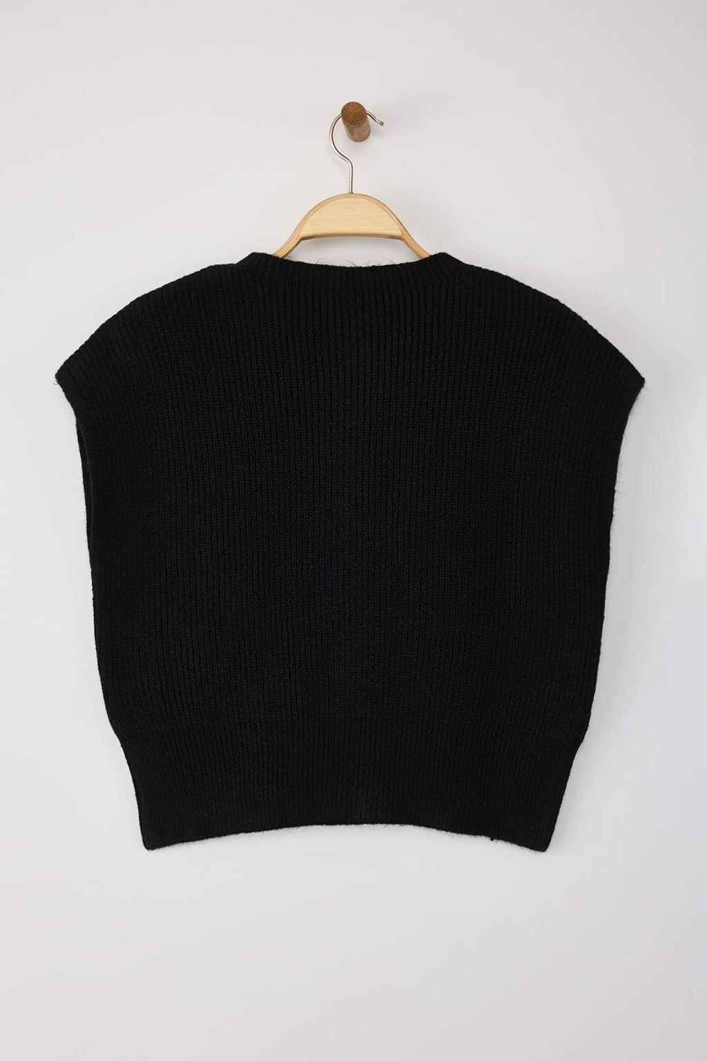 Siyah Yumusak Dokulu Basic Genis Kal?p Triko Yelek TWOAW26YE00011 - Trendyolmilla фото 6