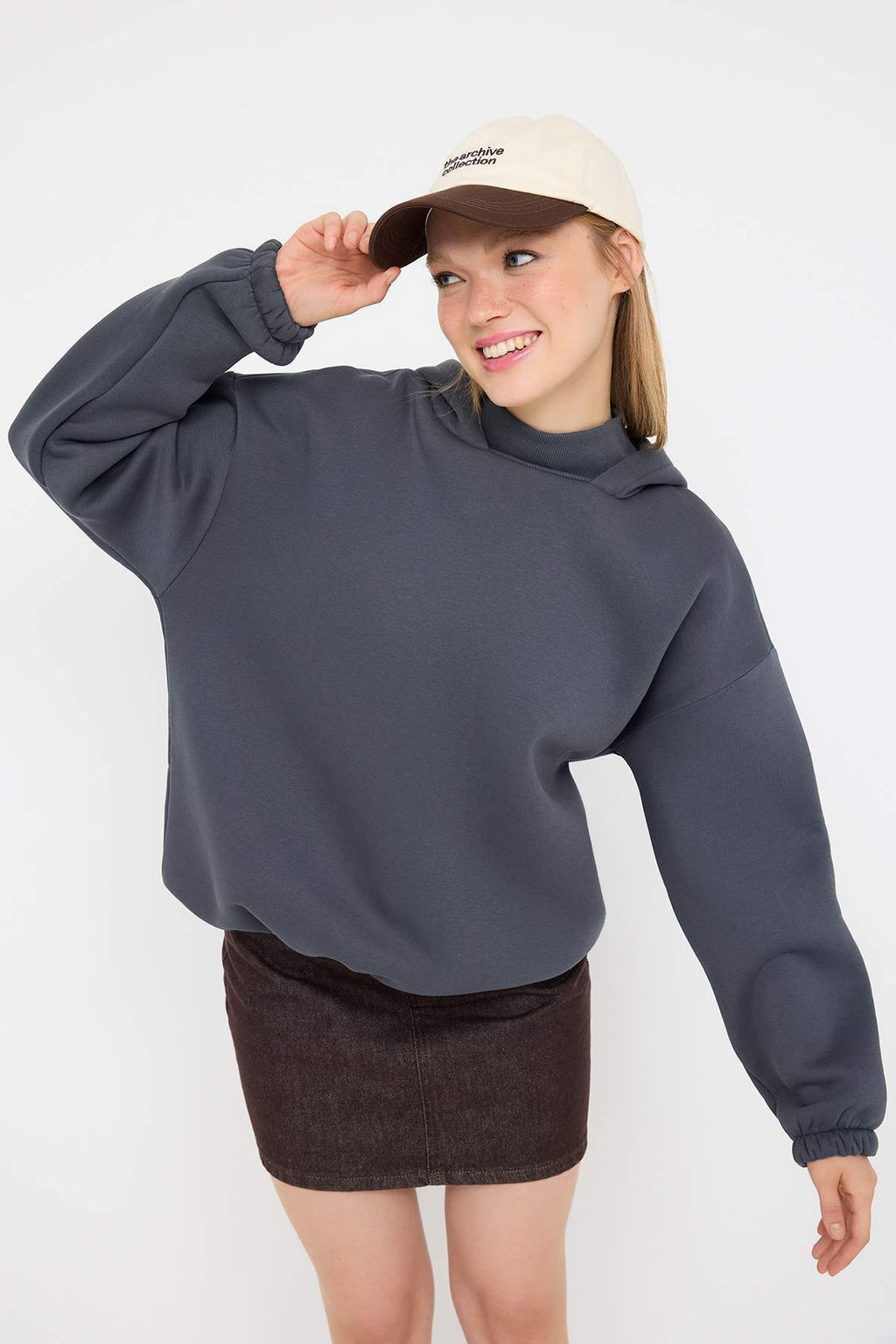 Antrasit Oversize/Genis Kal?p Kal?n Ici Polarl? Orme Sweatshirt TWOAW26SW00115
