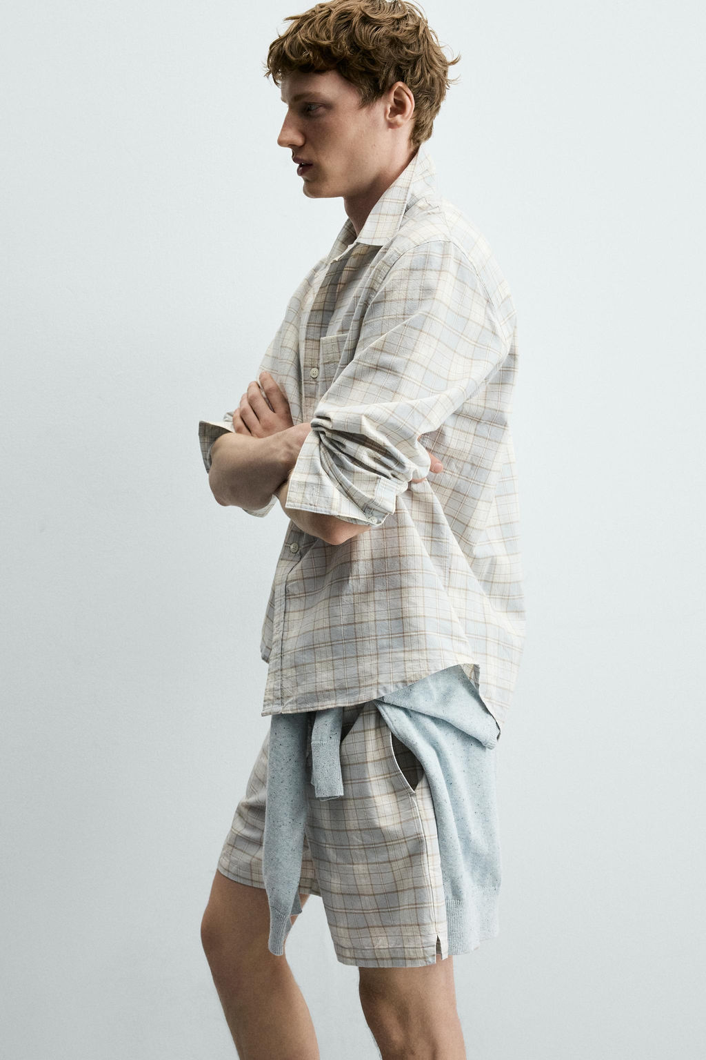 BERMUDA REGULAR FIT CUADROS / Celeste