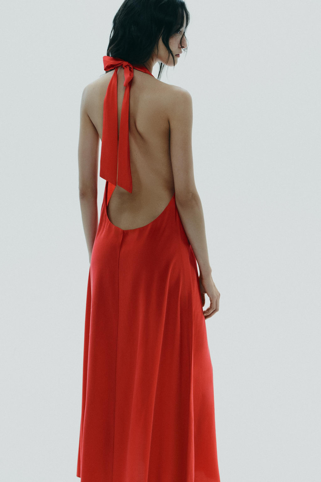 HALTER MIDI DRESS WITH TIE - Zara фото 10