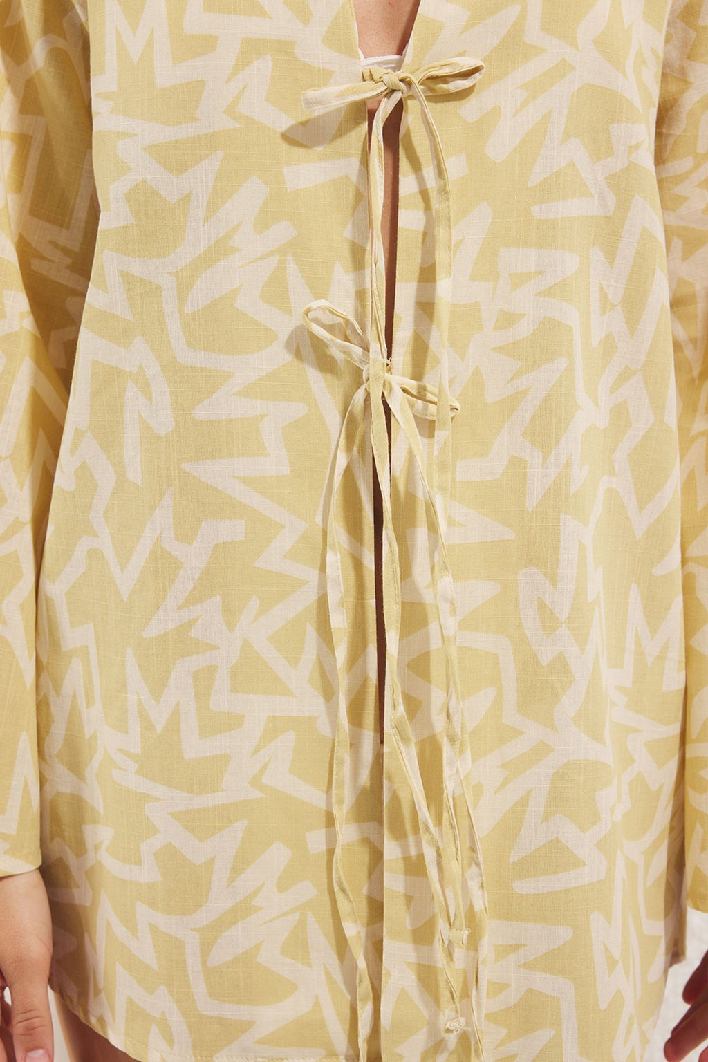 Trendyolmilla Geometrik Desenli Dokuma Baglama Detayl? 100% Pamuk Plaj Gomlek TBESS25GO00024  фото 3