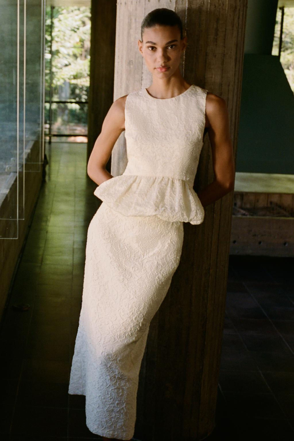 TEXTURED MIDI SKIRT