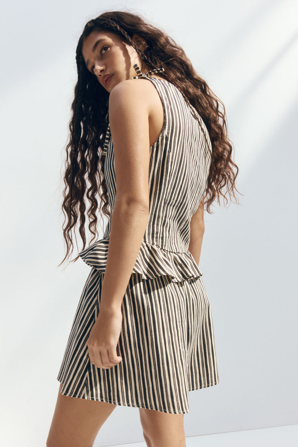 Top en mezcla de lino con peplum - H&m фото 3