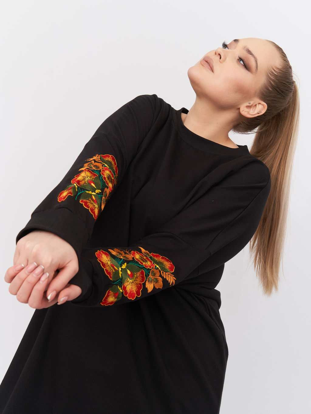 Платье с вышивкой PP13502BLK01 - Артесса фото 3