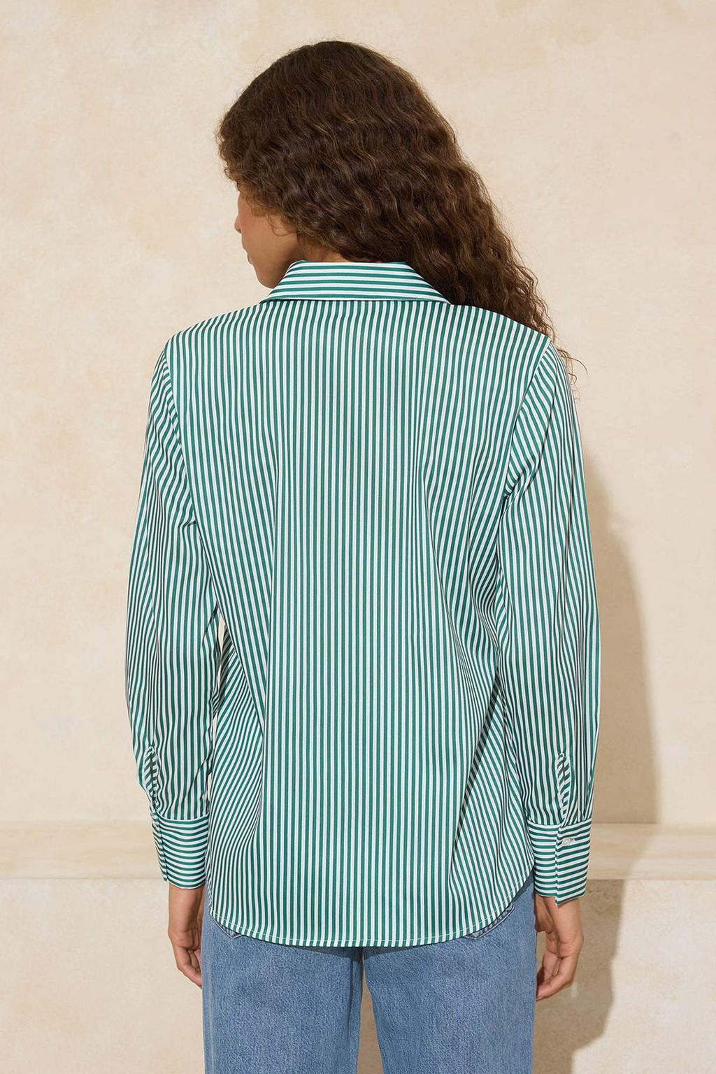 Beyaz Yesil Cizgili Kontrast Patl? Oversize/Genis Kal?p Gomlek TWOSS26GO00010 - Trendyolmilla фото 7