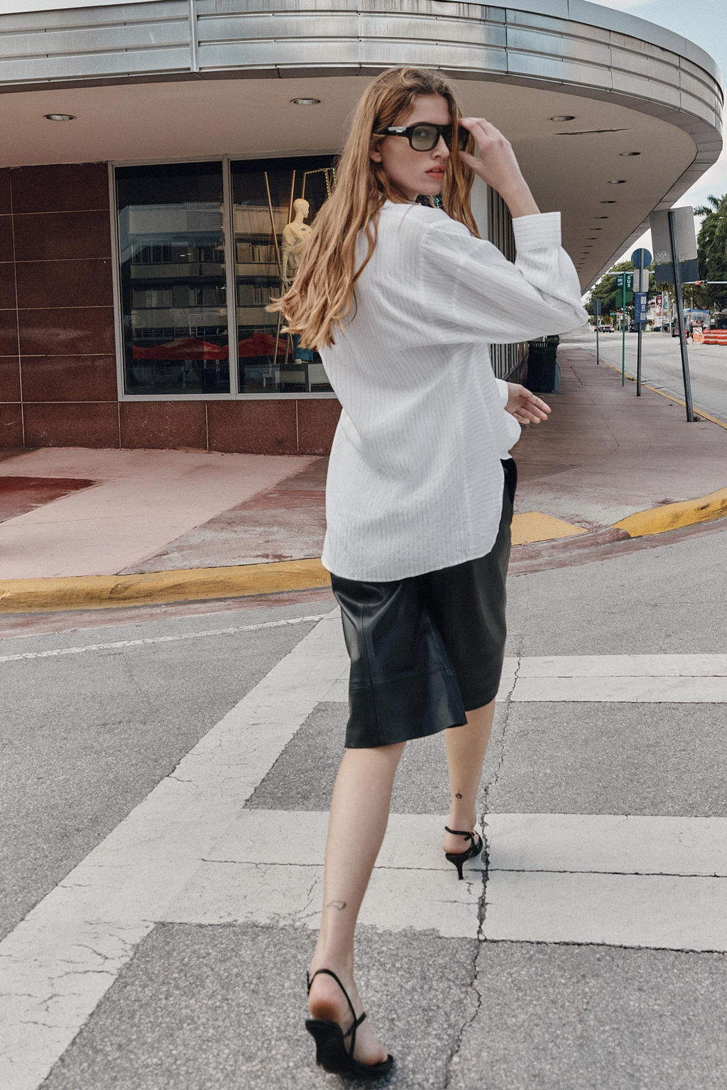 STRIPED OVERSIZE SHIRT - Zara фото 12