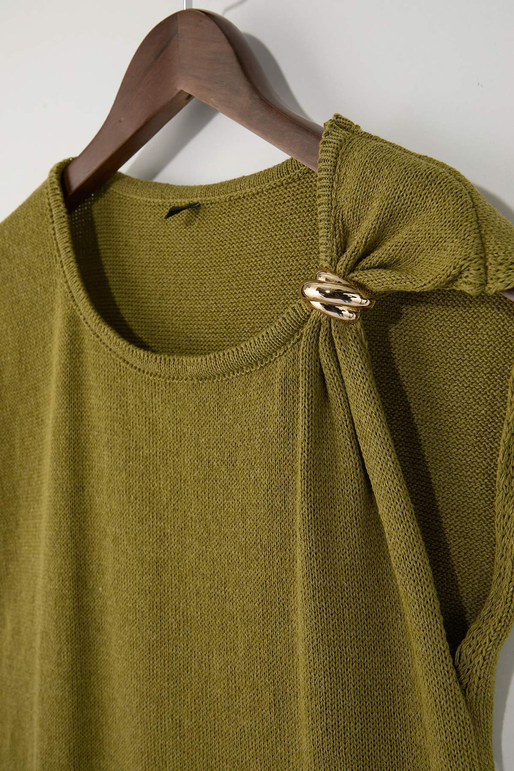 Limited Edition Yag Yesil Asimetrik Yaka Aksesuar Detayl? Triko Ince Bluz TWOSS26BZ00318