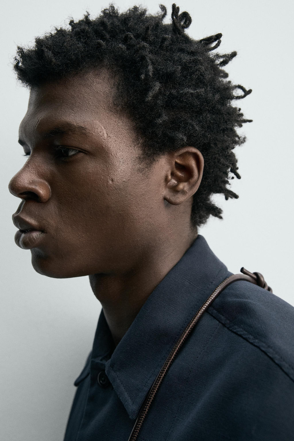 SOBRECAMISA REGULAR FIT BOLSILLOS / Marino oscuro - Zara фото 5