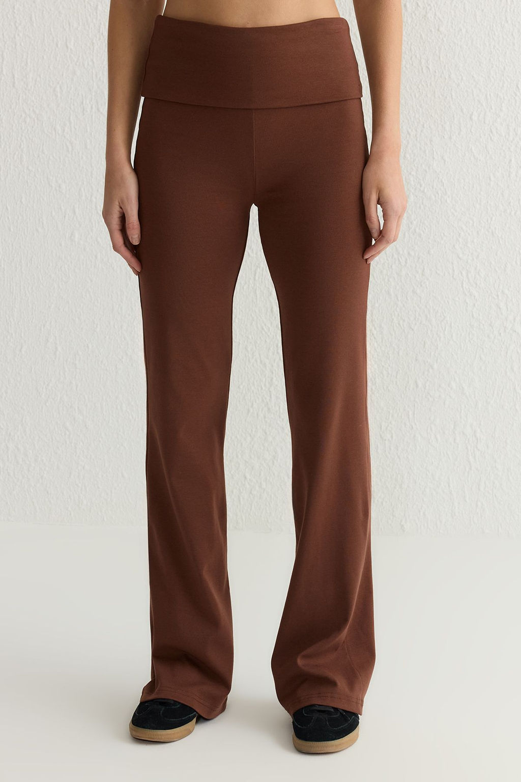 TRENDYOLMILLA Antrasit Melanj Flare/Ispanyol Paca Bel Detayl? Esnek Interlok Orme Pantolon TWOAW25PL00005 фото 5