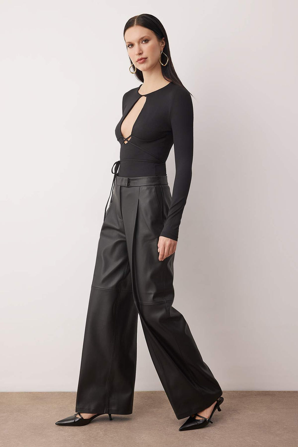 Kahverengi Duz V Yaka Uzun Orme Sandy Body TPRAW26BD00028 - Trendyolmilla фото 4