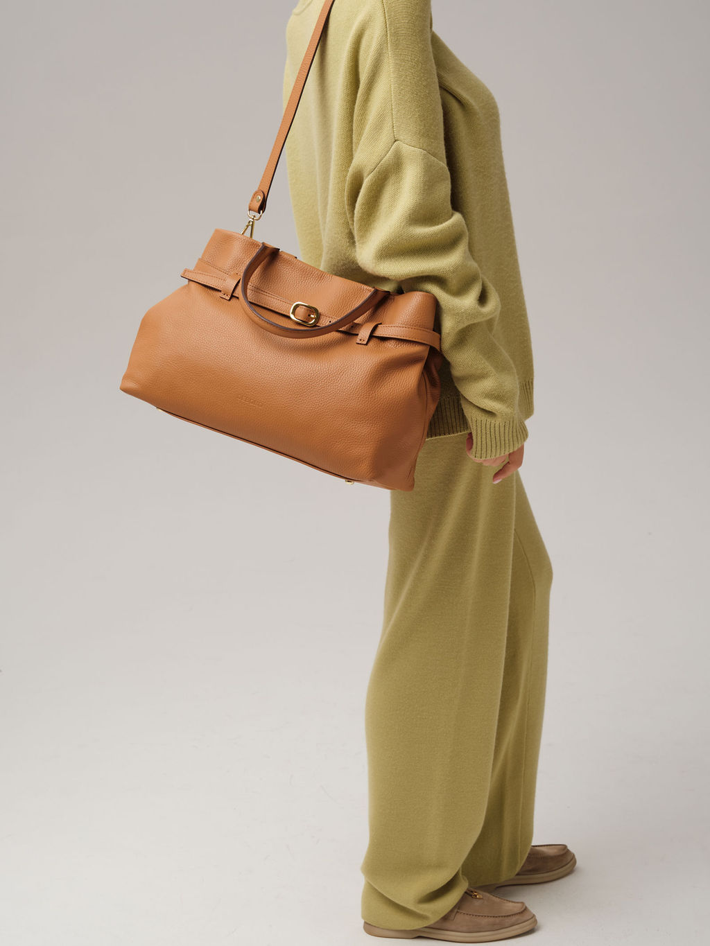 Сумка Deboro 31149 коричневый лист