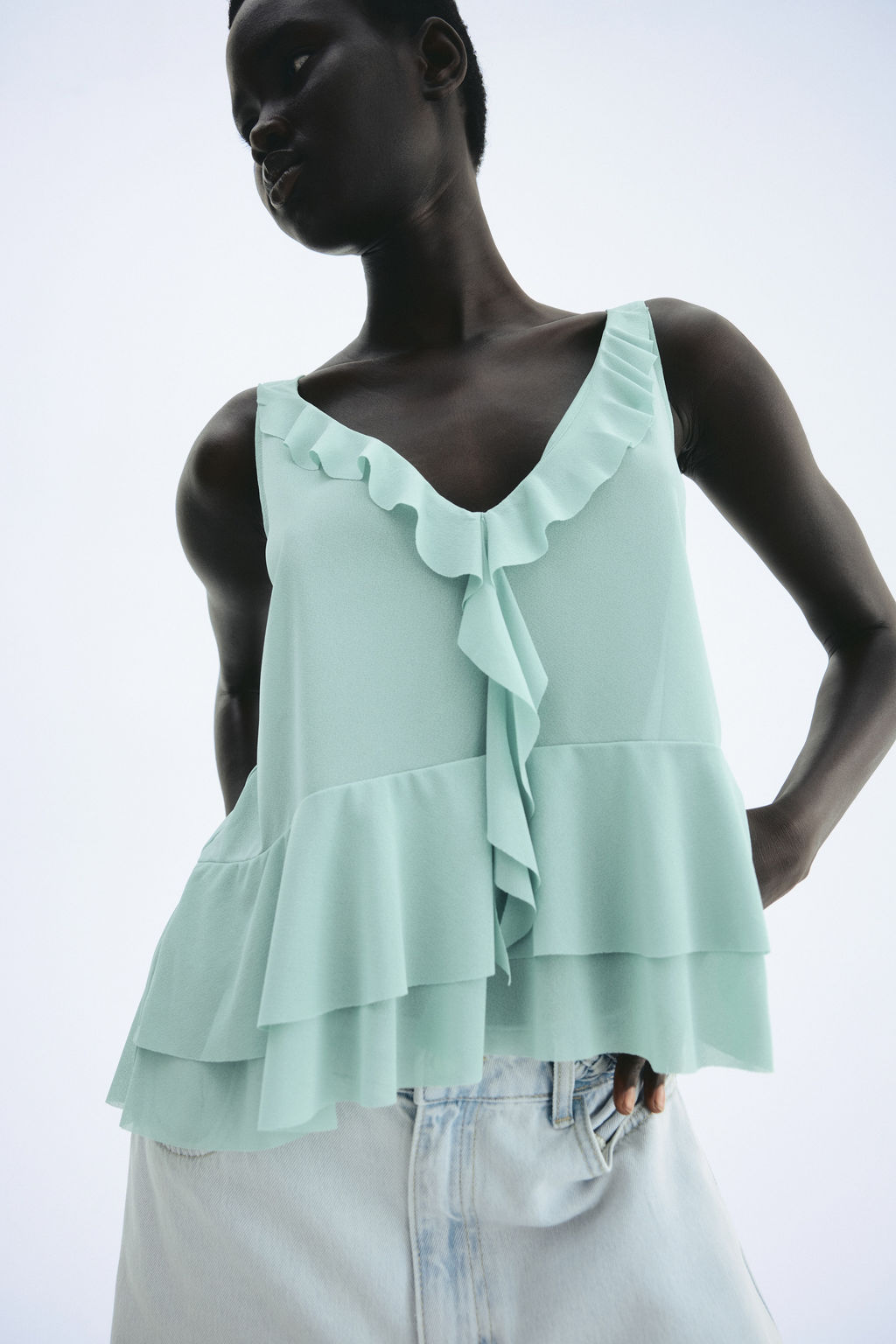 Top de tirantes con volantes decorativos - H&m фото 3