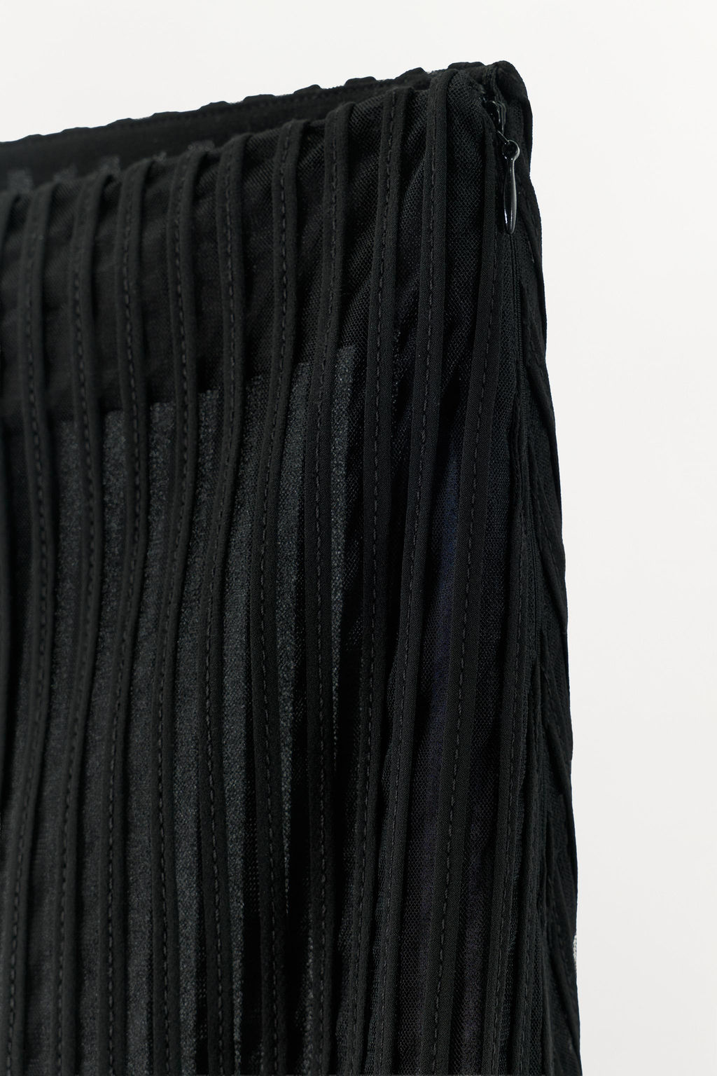 SKIRT WITH FRINGED STRAPS - Zara фото 12