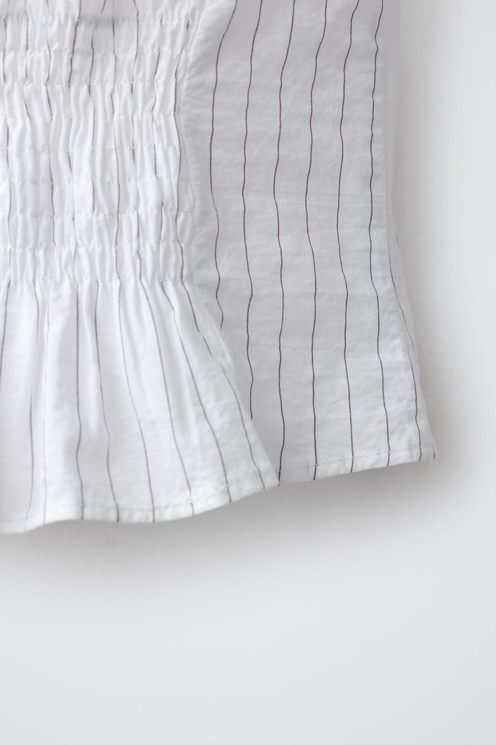 CAMISA RAYAS APLIQUE ALAMARES / Blanco / Negro - Zara фото 4