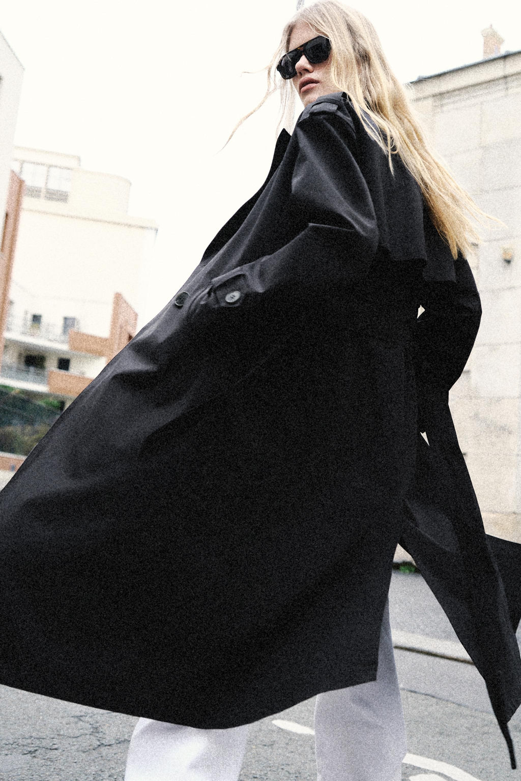 LONG WINDPROOF WATER-REPELLENT TRENCH COAT WITH BELT - Zara фото 3