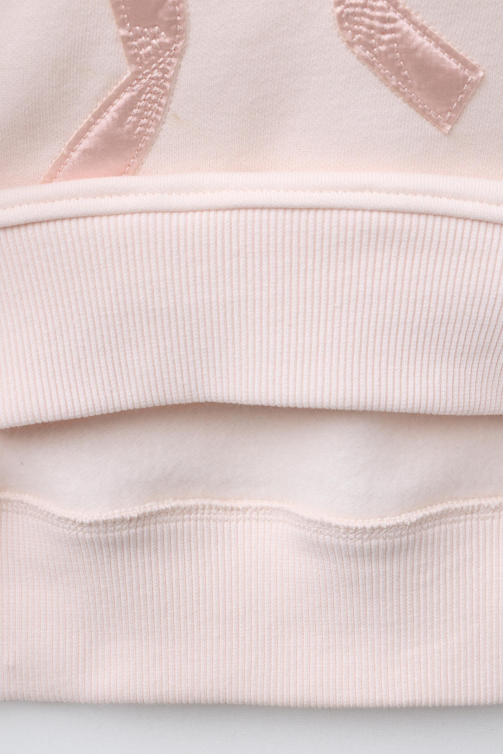 SATIN EMBROIDERED BOW SWEATSHIRT