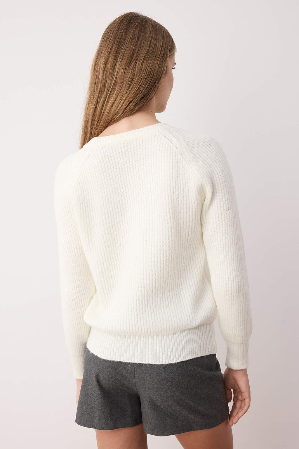 Ekru Yumusak Dokulu Mucevherli Triko Kazak TWOAW24KZ00685 - Trendyolmilla фото 4