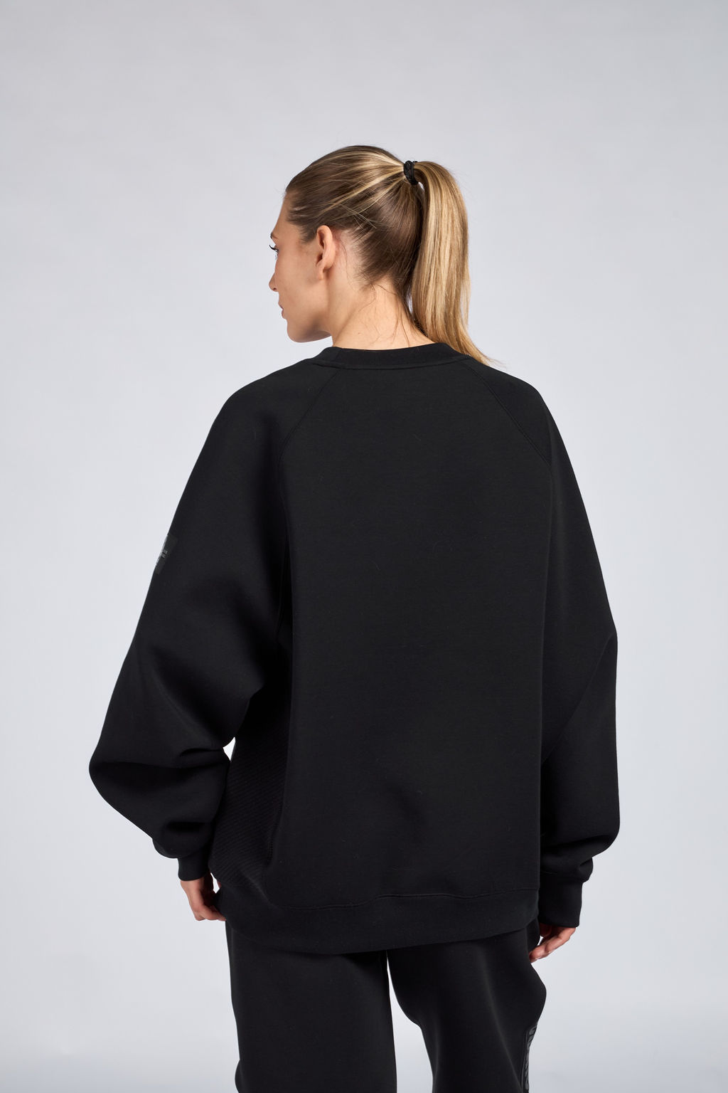 Свитшот Черный - Anta фото 4