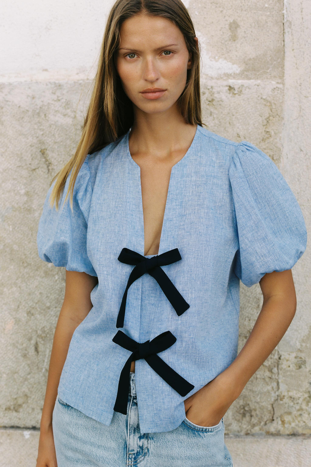 LINEN BLEND TIE BLOUSE