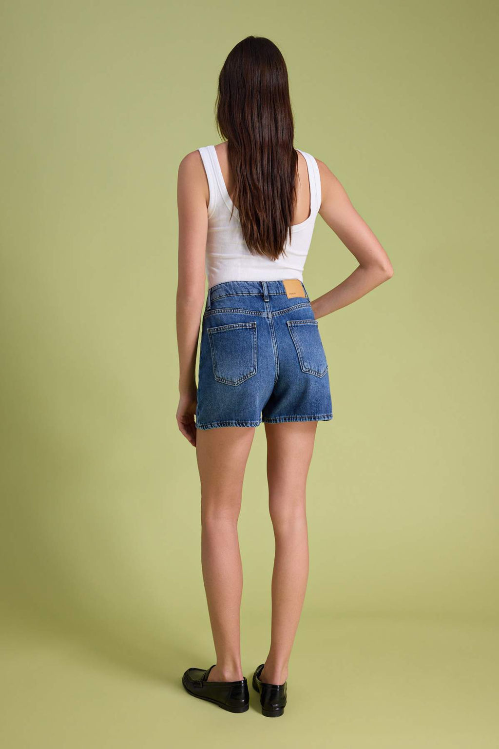 Premium Koyu Mavi Ozel Kumas City Boy Denim Sort TWOSS26SR00186 - Trendyolmilla фото 19