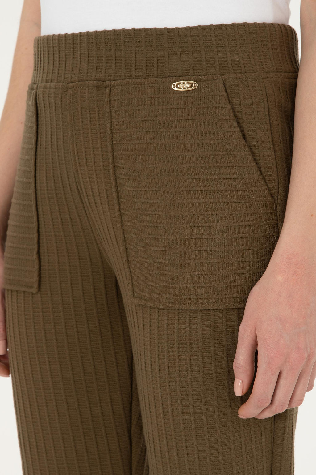 Женские спортивные штаны цвета хаки Неожиданная скидка в корзине - U.s. polo assn фото 5