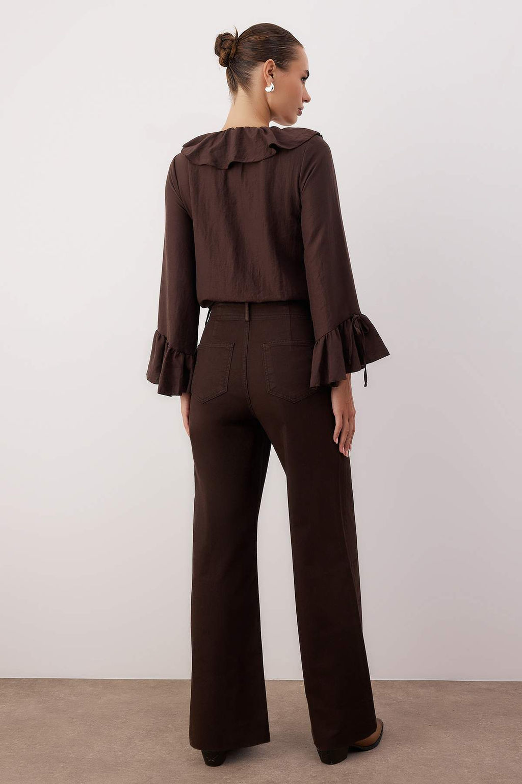 Beyaz Yuksek Bel Nervur Detayl? Paca Kesikli Wide Leg Jeans TWOSS25JE00310 - Trendyolmilla фото 13